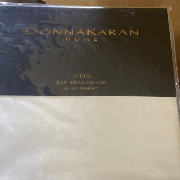 - Donna Karan Silk Indulgence Cotton/Silk Flat Sheet, king. Color: Platinum - Picture 2 of 5